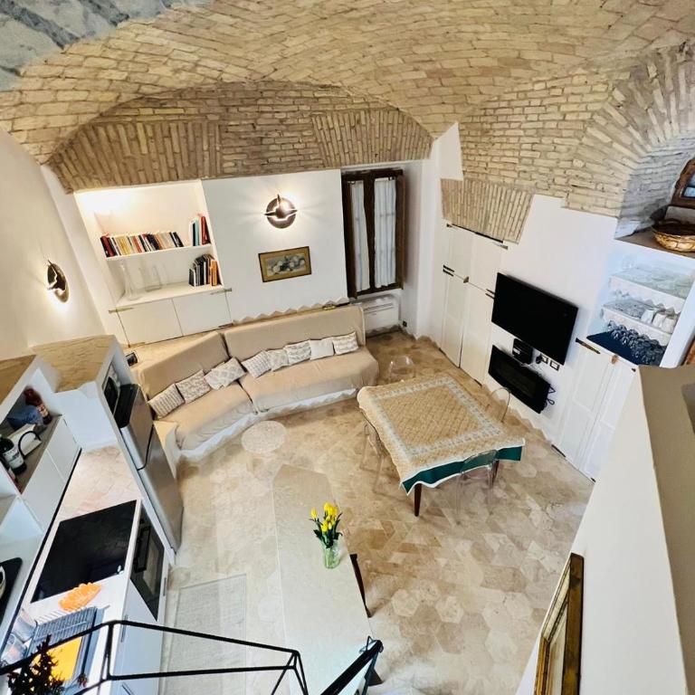 Casa Cavour - Appartamento con 2 Camere da Letto - 3