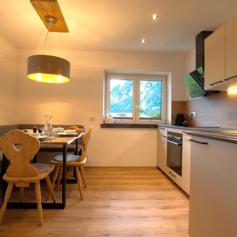 Apartment MarLen - Apartment mit 2 Schlafzimmern und Bergblick - 8