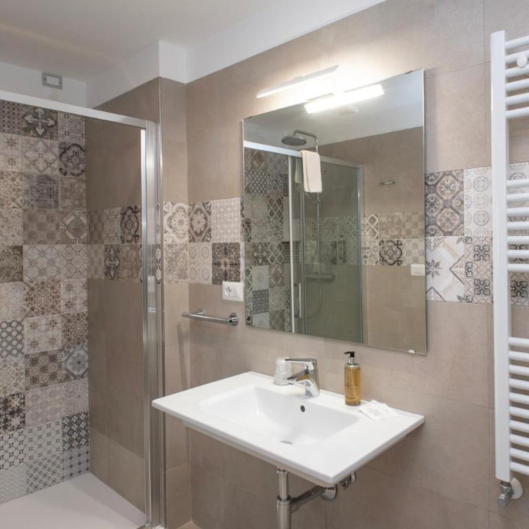 Hotel Albània - Suite - 4