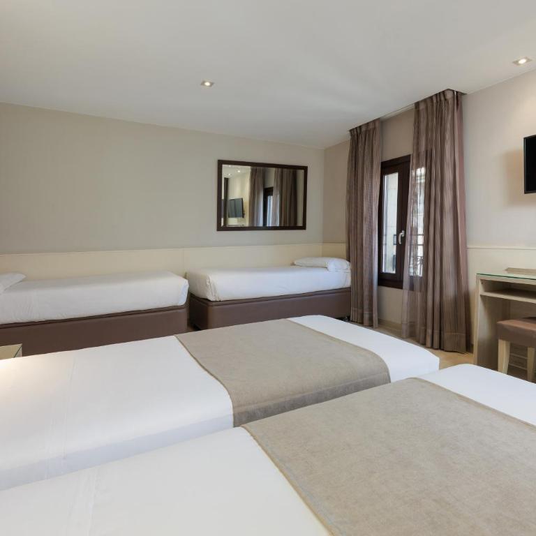 Hotel Santa Marta - Quadruple Room - 4