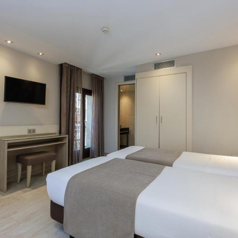 Hotel Santa Marta - Quadruple Room - 2