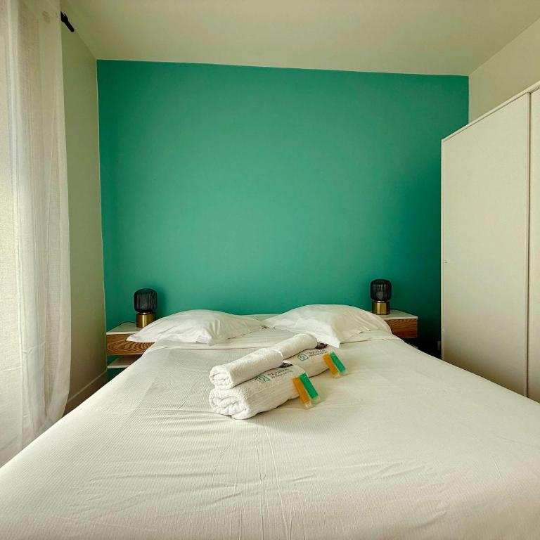 C018 - Lumineux Appartement - Proche plage - Apartment - 9