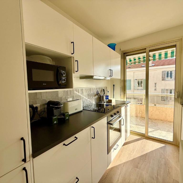 C018 - Lumineux Appartement - Proche plage - Apartment - 12