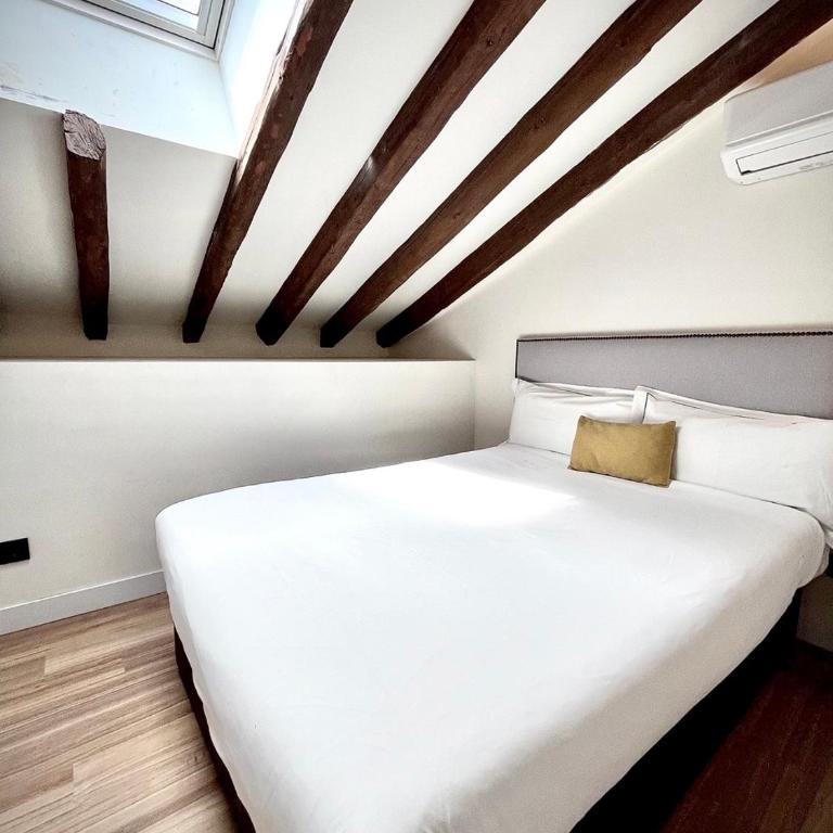 dPLACE To Be - Luxury apartments in Barrio de Salamanca - Apartamento Deluxe de 2 dormitorios con balcón - 2