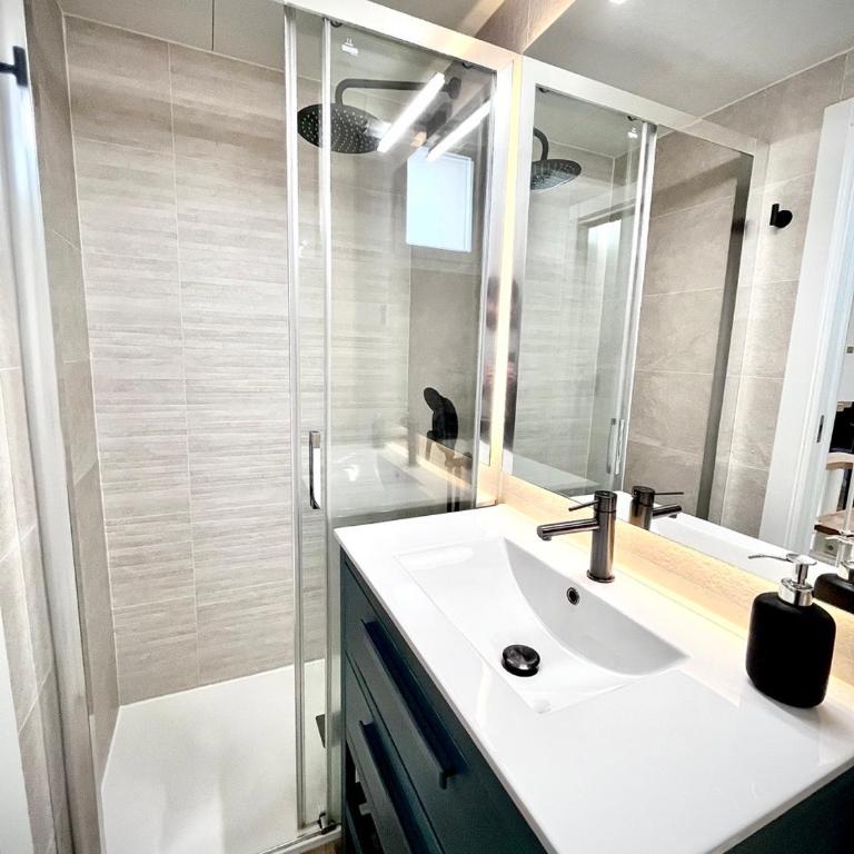 dPLACE To Be - Luxury apartments in Barrio de Salamanca - Apartamento Deluxe de 2 dormitorios con balcón - 11