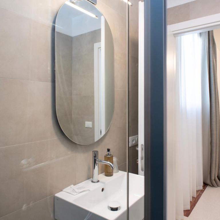 Hotel Albània - Camera Standard Doppia con Letti Singoli - 2