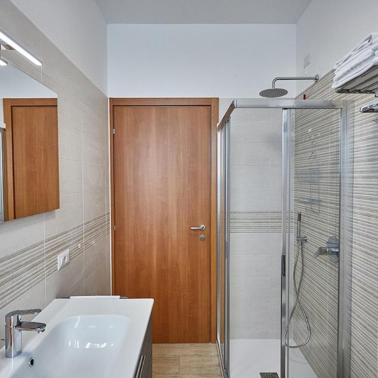 Cattaneo 65 - 3 Bedrooms, 5 minutes from Lake Como and station - Parking - Appartamento con 3 Camere da Letto - 19
