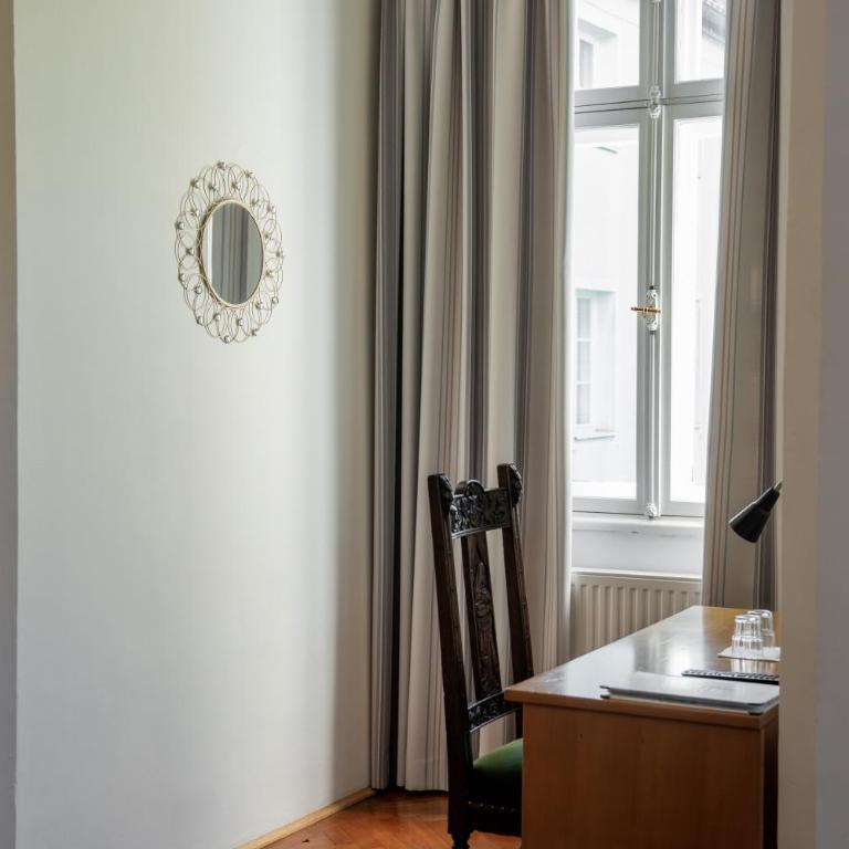 Johannes Schlössl - Gästehaus der Pallottiner am Mönchsberg - Doppelzimmer - 7
