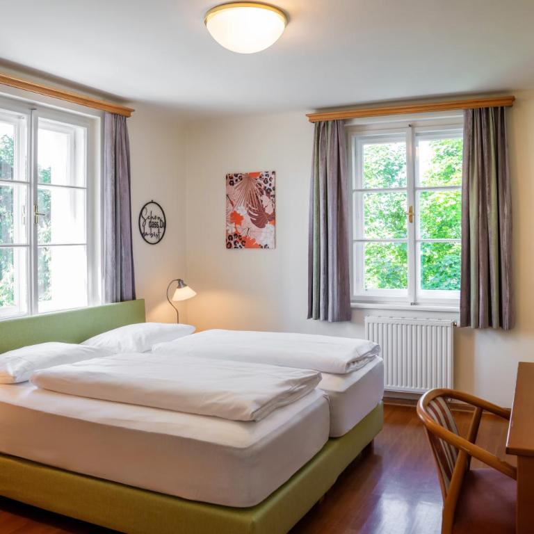 Johannes Schlössl - Gästehaus der Pallottiner am Mönchsberg - Doppelzimmer - 11
