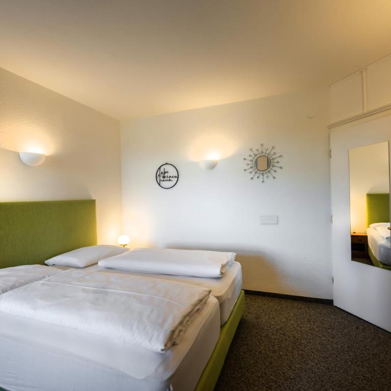 Johannes Schlössl - Gästehaus der Pallottiner am Mönchsberg - Doppelzimmer - 12