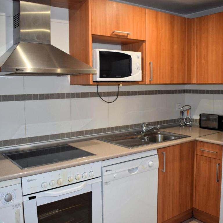 Argualas - Triplex con piscina - By CARDI Suites - Apartamento de 3 dormitorios - 73