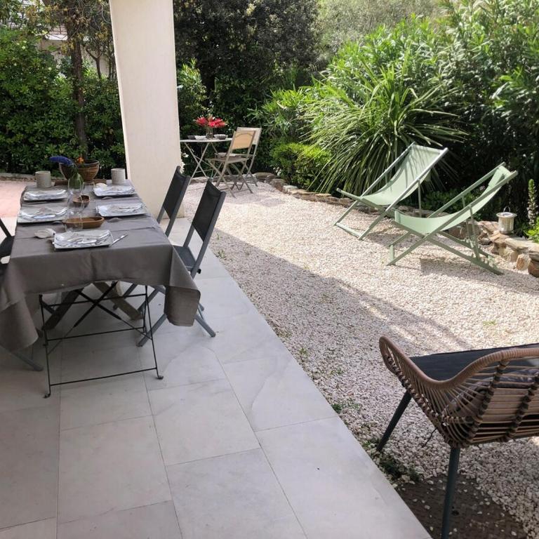 Joli F3 , 4 pers, villa Mahana , plein pied sur jardin , domaine privé criques et plages à pied - Apartment mit 2 Schlafzimmern - 10