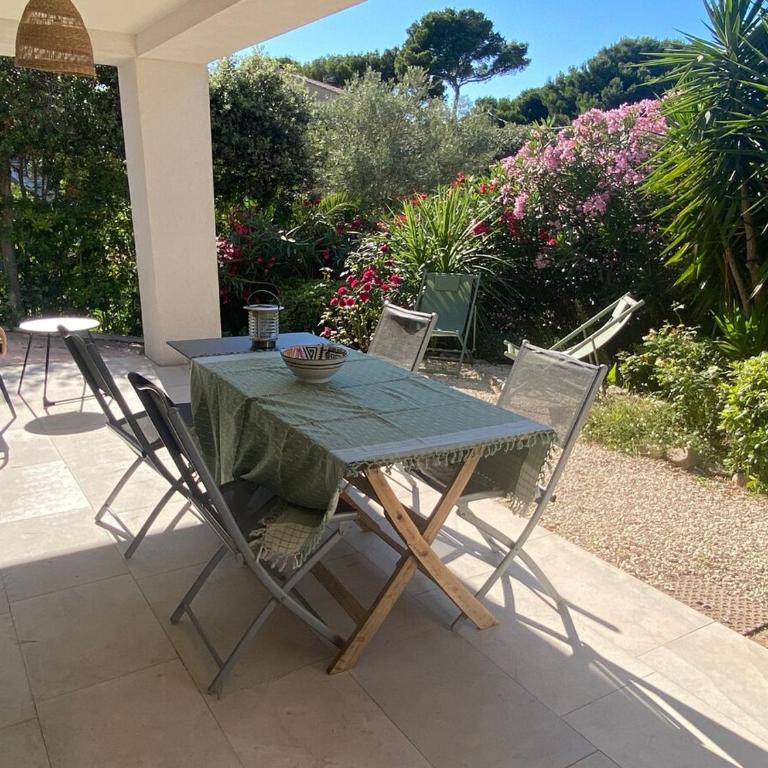 Joli F3 , 4 pers, villa Mahana , plein pied sur jardin , domaine privé criques et plages à pied - Apartment mit 2 Schlafzimmern - 41