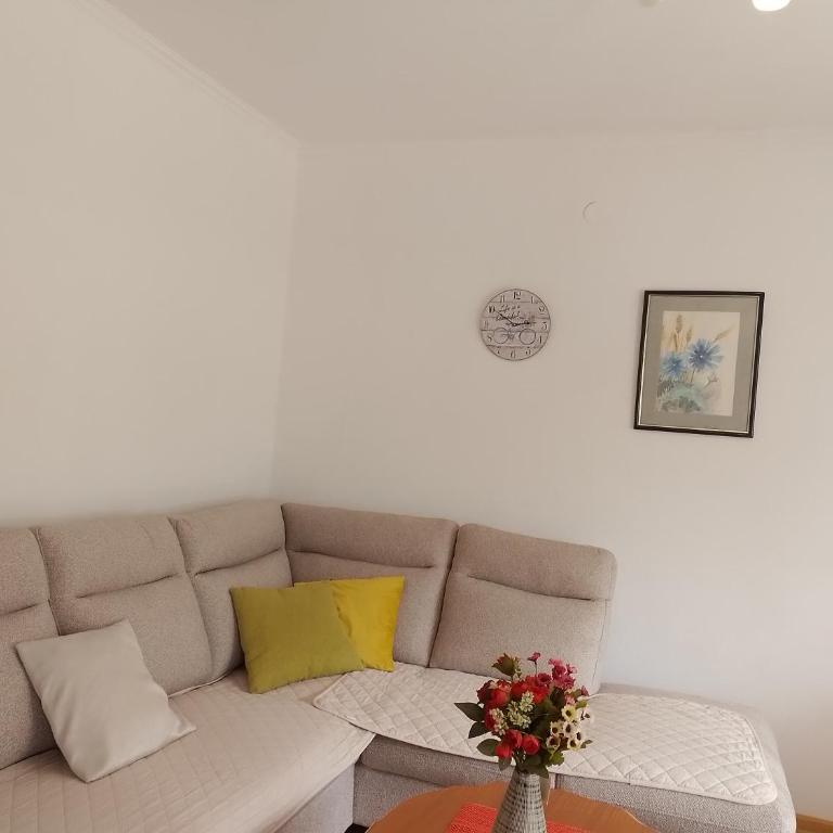 Guesthouse Sanja - Apartments 212 - Apartment with Balcony - 12
