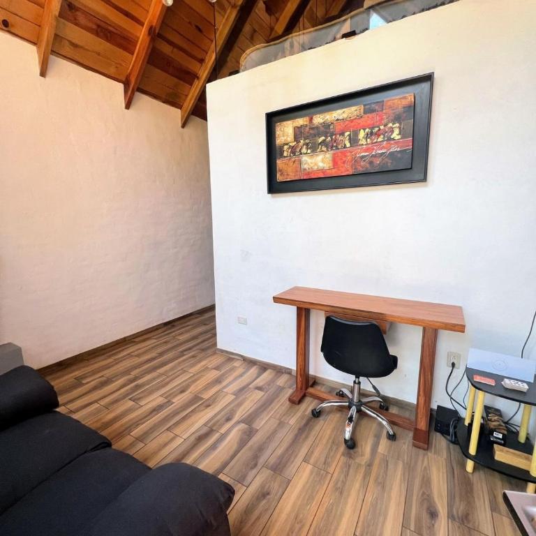 Chalet Rustico - Apartamento de 1 dormitorio con vistas al jardín - 2