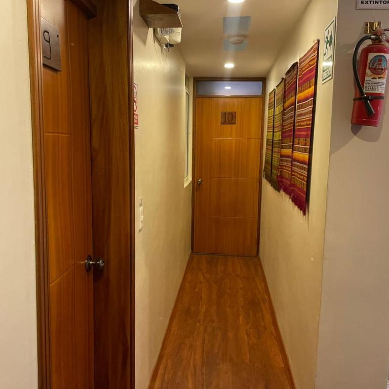 HOSTAL Aly 3 - Habitación Individual con balcón - 4