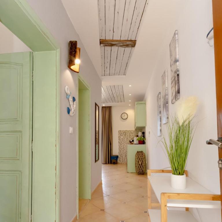 Apartments Bazar - Superior Apartman sa 1 Spavaćom Sobom i Balkonom - 2