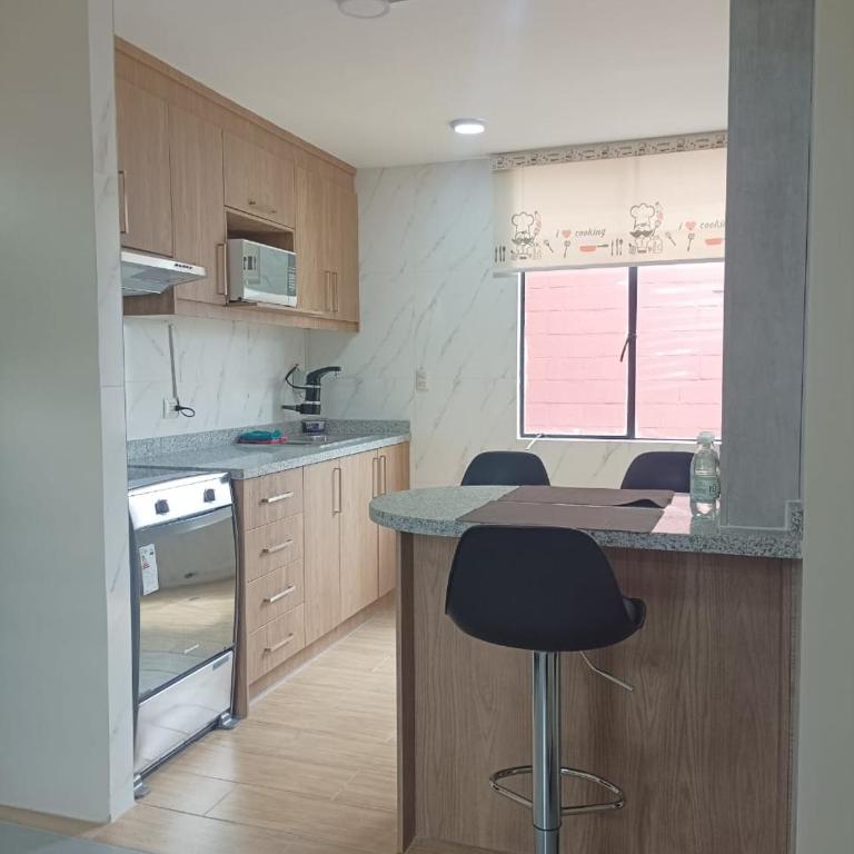 Quito Quicentro Sur Tnte Hugo Ortiz - Two-Bedroom Apartment - 19