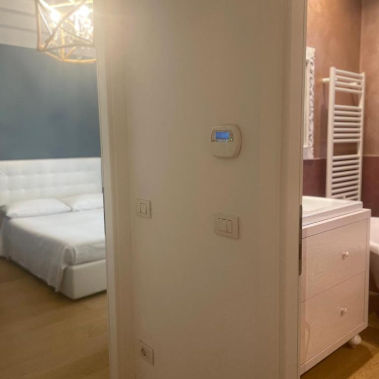 Abitare al 42 - Camera Matrimoniale con Bagno Privato Esterno - 2