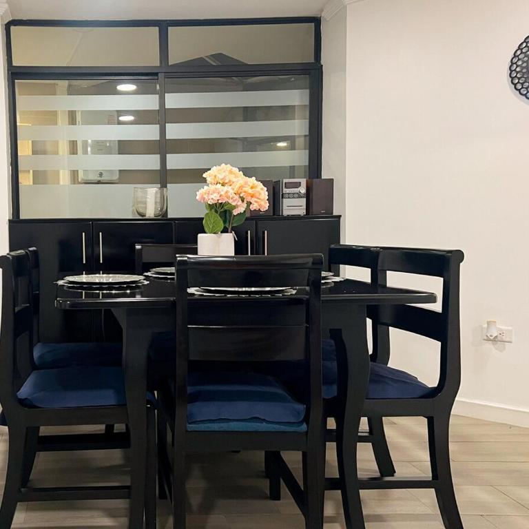 Sky Loft 3 cuadras a la UTPL 5min del centro - Three-Bedroom Apartment - 8