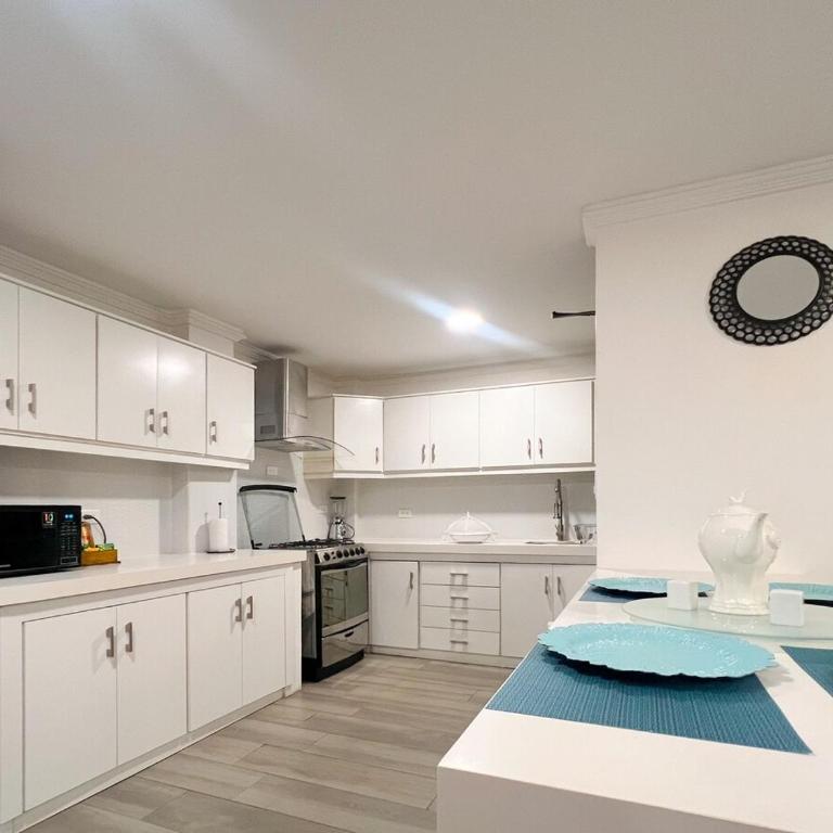Sky Loft 3 cuadras a la UTPL 5min del centro - Three-Bedroom Apartment - 23