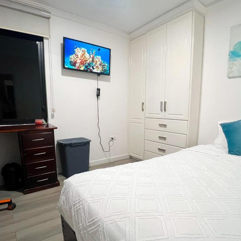 Sky Loft 3 cuadras a la UTPL 5min del centro - Three-Bedroom Apartment - 26