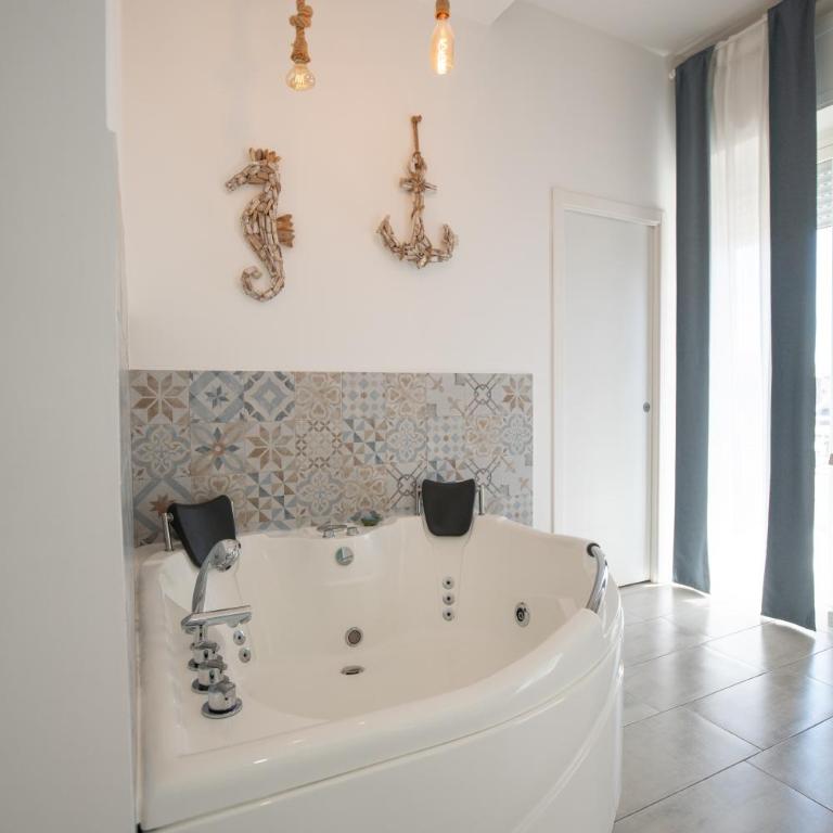 Catania Over Time - Tourist Rooms - Double Room with Spa Bath - 14
