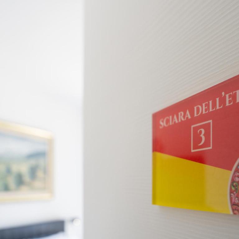 Catania Over Time - Tourist Rooms - Double Room with Balcony - 27