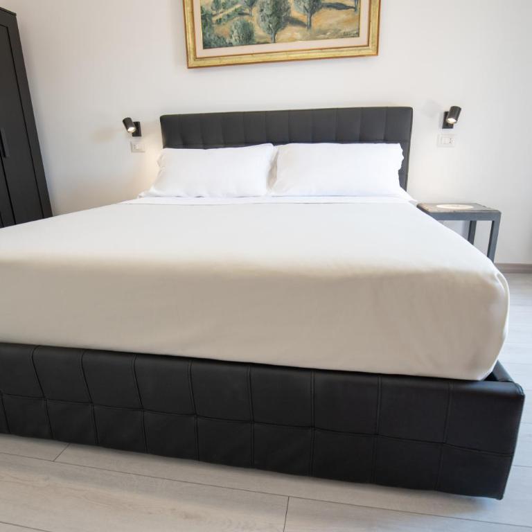 Catania Over Time - Tourist Rooms - Double Room with Balcony - 25
