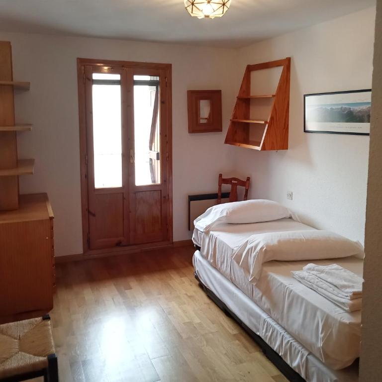 Apartamentos Valle de Tena - Biescas 3000 - Apartamento de 2 dormitorios - 1