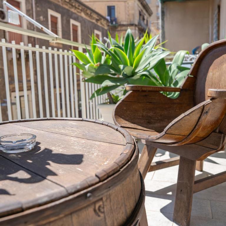 Catania Over Time - Tourist Rooms - Double Room with Private External Bathroom - 14