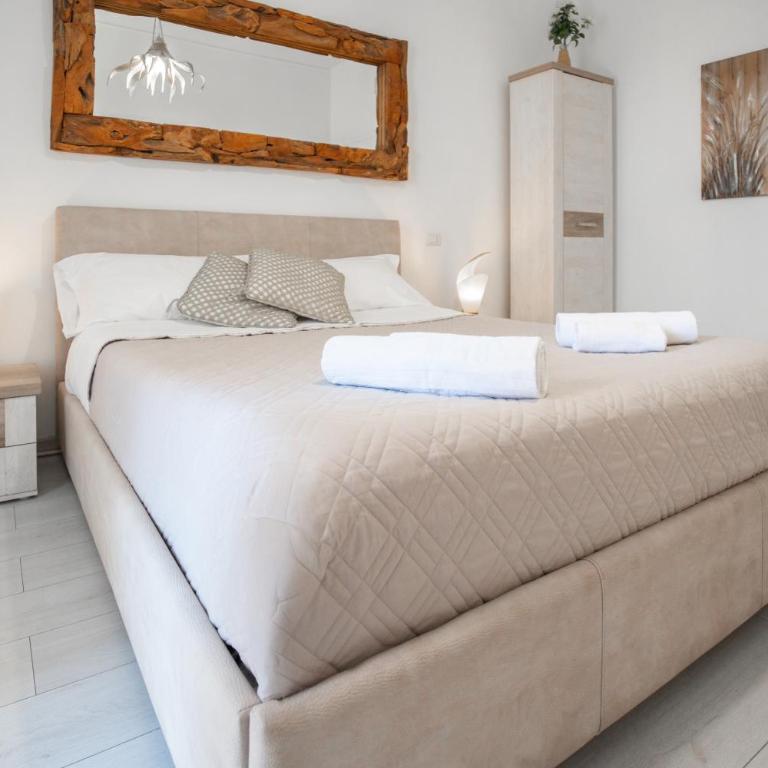 Catania Over Time - Tourist Rooms - Double Room with Private External Bathroom - 21