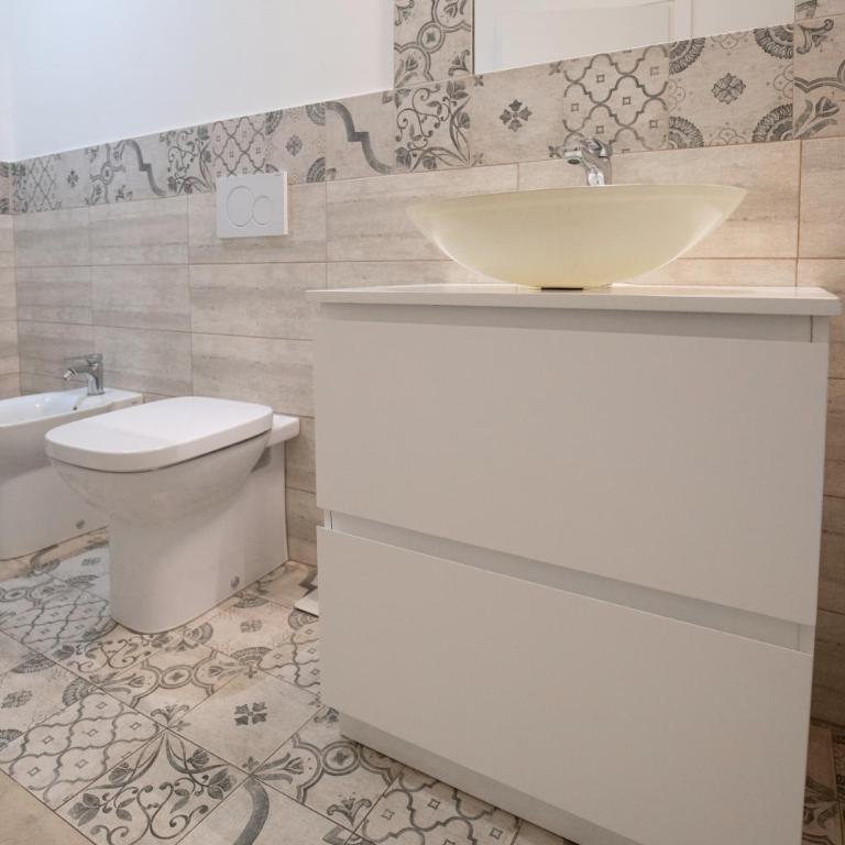 Catania Over Time - Tourist Rooms - Double Room with Private External Bathroom - 25