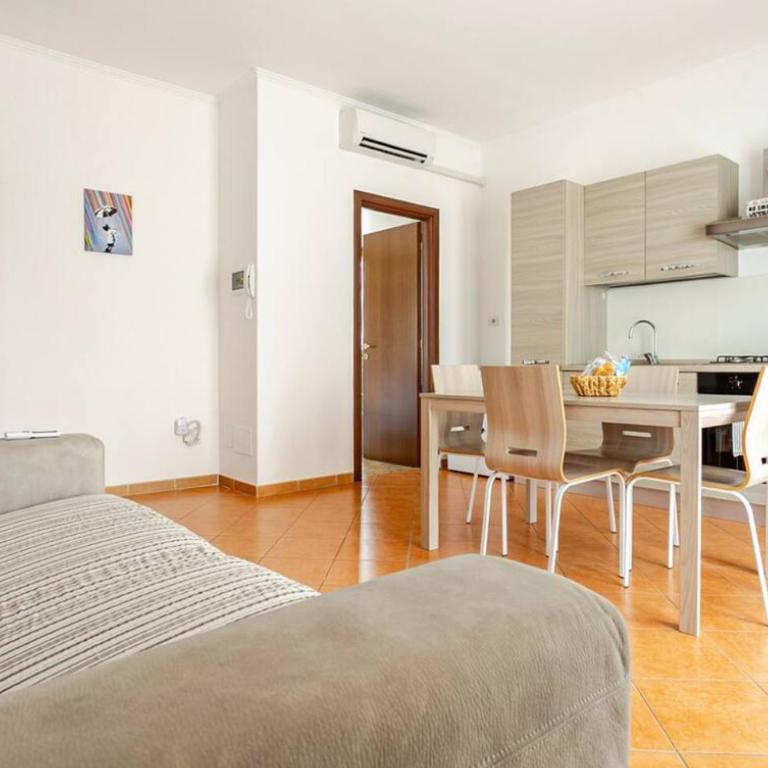 CVR casa vacanze Roma - Appartamento con 1 Camera da Letto - 53