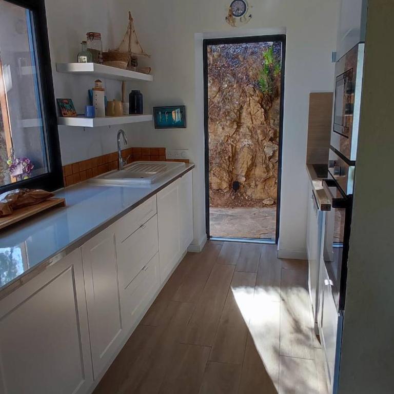 Nouveau ! pleine nature et vue mer au Lavandou - Villa 3 Chambres - 13