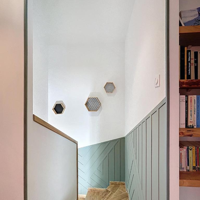 Chez NELL gîte, piscine chauffée au pied du Ventoux - Maison de Vacances 3 Chambres - 32