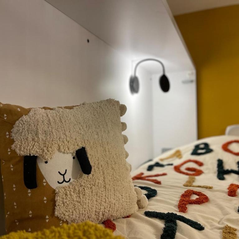 Chez NELL gîte, piscine chauffée au pied du Ventoux - Maison de Vacances 3 Chambres - 38