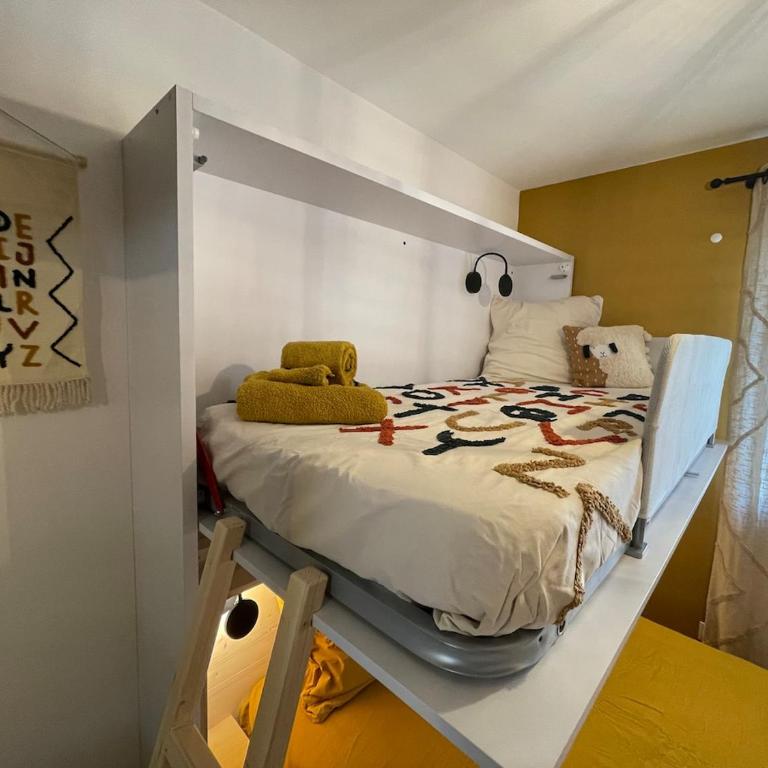 Chez NELL gîte, piscine chauffée au pied du Ventoux - Maison de Vacances 3 Chambres - 60
