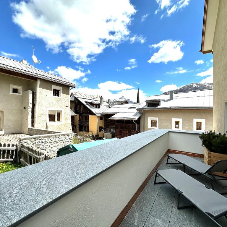 Chesa Unica - Terrassa - Apartment mit Balkon - 14