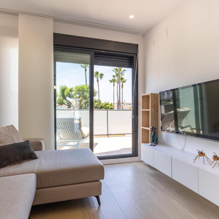 Sunrise House Oliva Nova Beach & MET Apartment - Apartamento de 2 dormitorios con terraza - 16