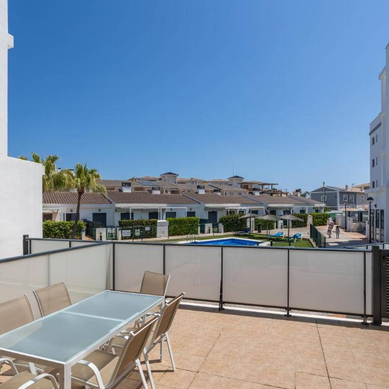 Sunrise House Oliva Nova Beach & MET Apartment - Apartamento de 2 dormitorios con terraza - 33