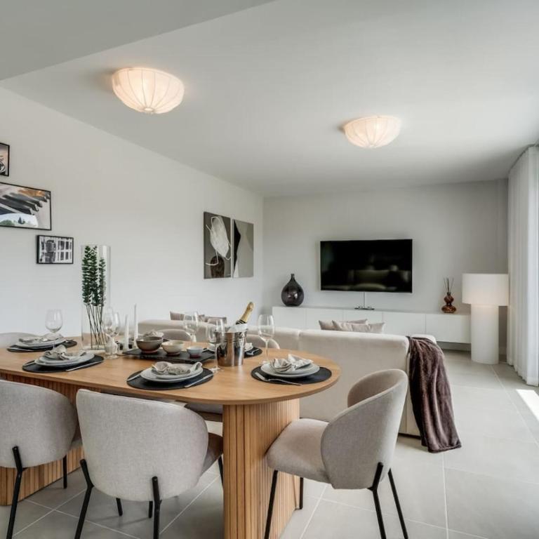 Luxury Apt. Aranya Estepona Pool and Parking - Apartment - 8