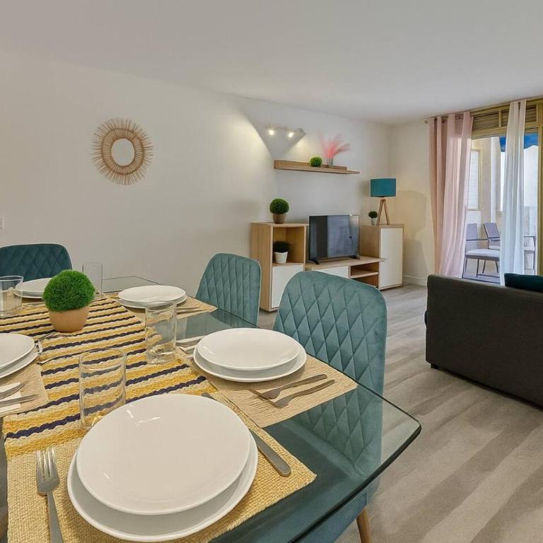 Cozy Flat with Wifi and Pool 5 min to beach - Apartamento de 2 dormitorios con piscina privada - 16