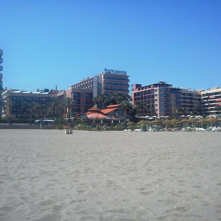 Torremolinos CARIHUELA RENOVADO - Wifi 365 Mbps - Fire Stick Amazon - Playa a 50 metros - Estudio - 32