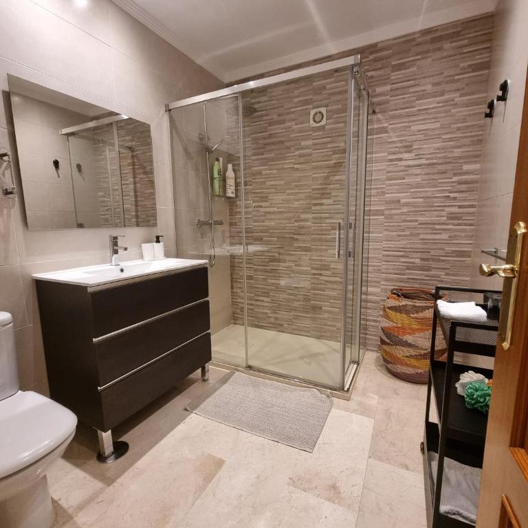 Spacious Apartment with all facilities just a few metres from the Beach - Apartment - 7