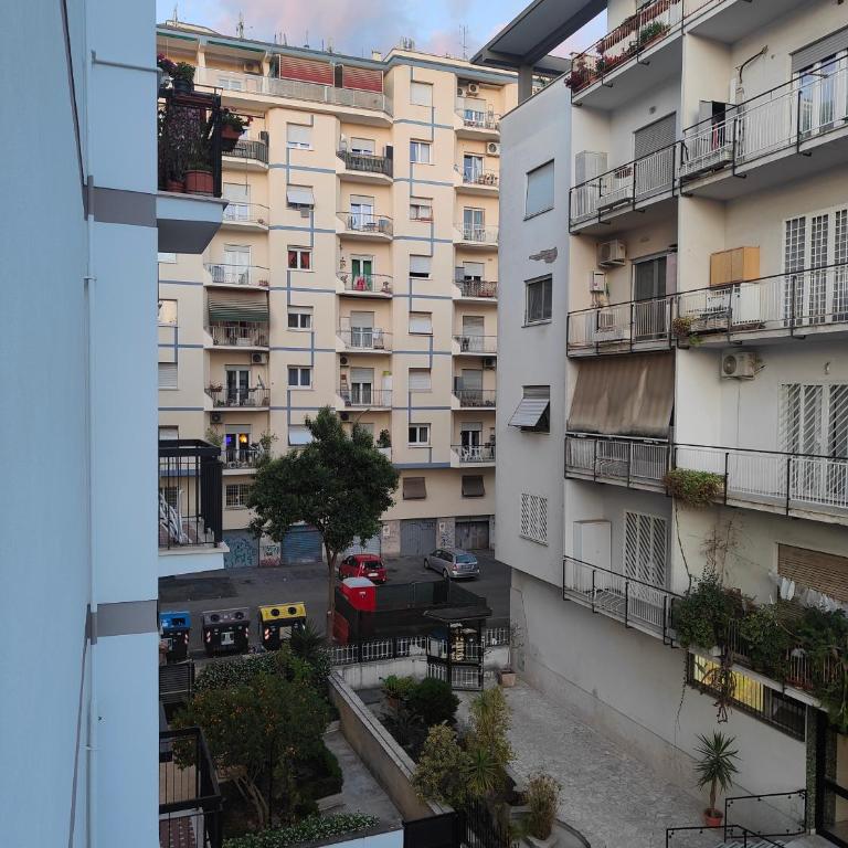 Large Apartment in Garbatella Near the Center of Rome - Two-Bedroom Apartment with City View - 22