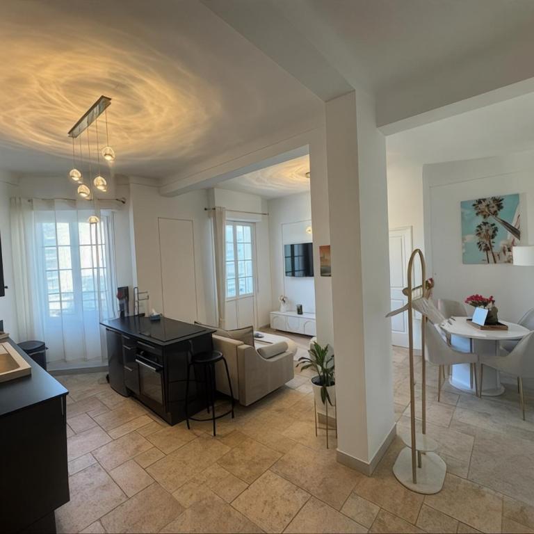 Appartement T3 grand standing à Juan Les Pins - Two-Bedroom Apartment - 2