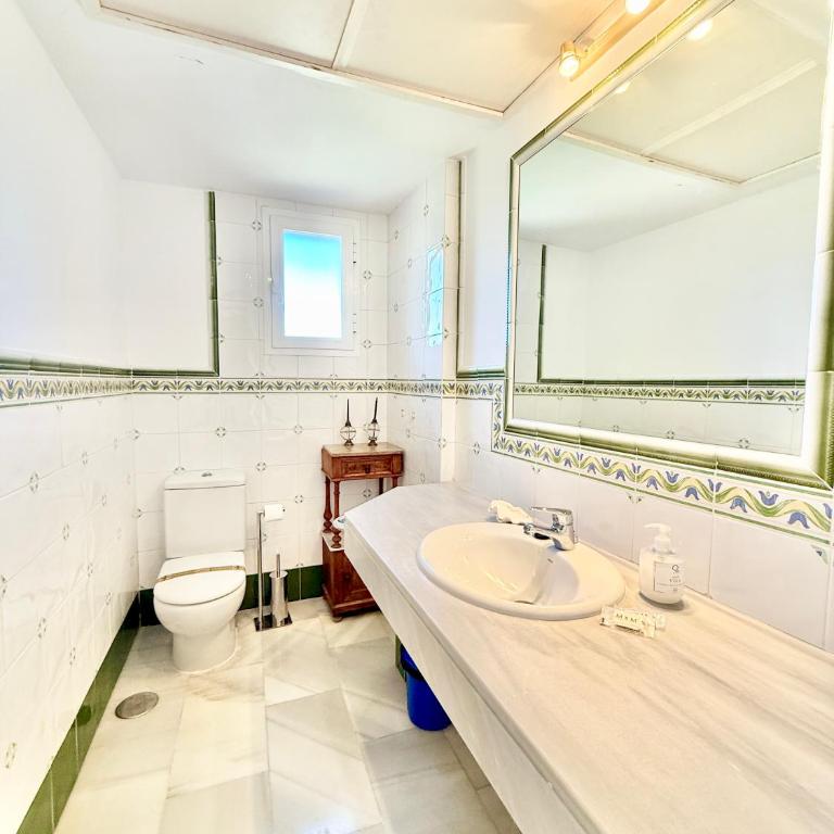 Penthouse Golden Mile Seaviews With Paddle Court - EaW Homes - Apartamento de 3 dormitorios con vistas - 4