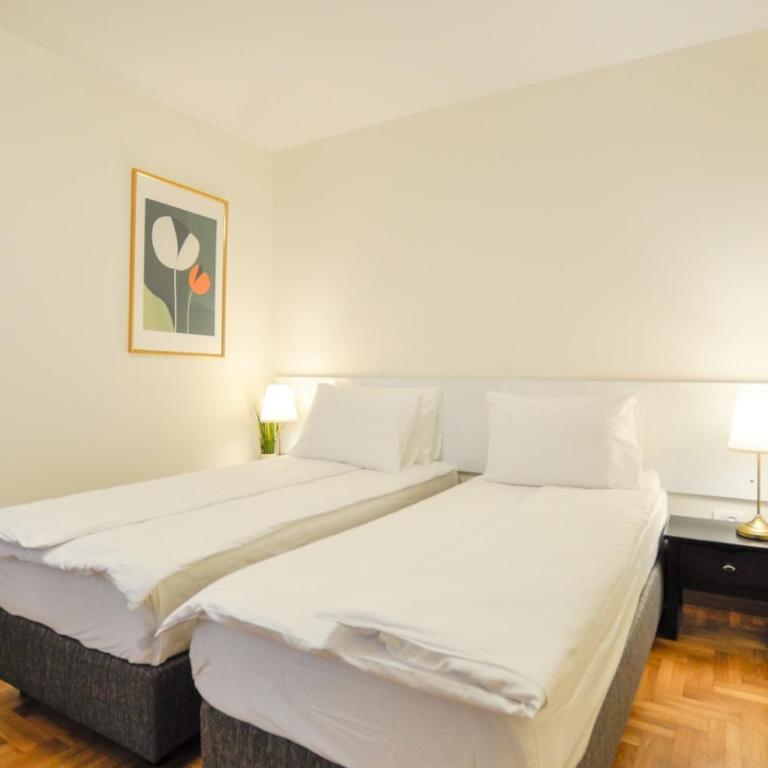 Cozy Villa withy yard and private parking - Trokrevetna Soba sa Balkonom - 5