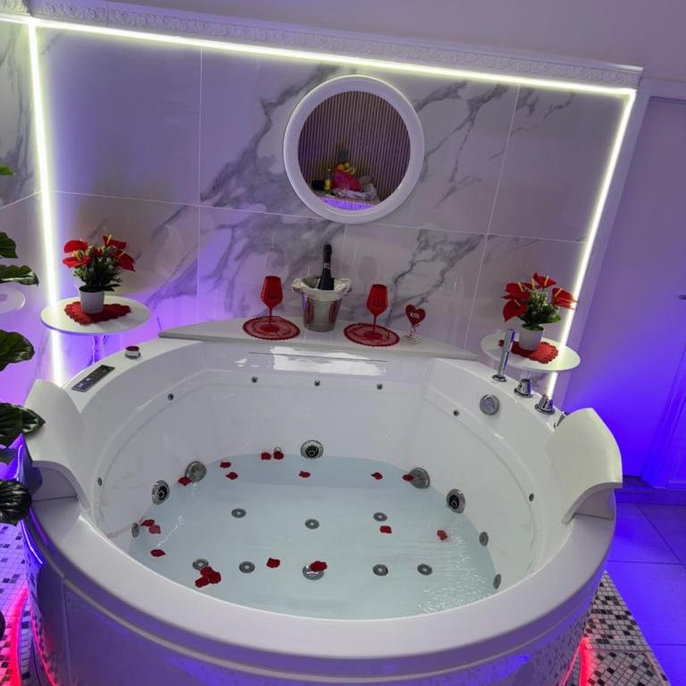 LUXURY JACUZZI "Al Duomo di Catania" - One-Bedroom House - 3